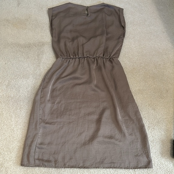 Old navy dress - Picture 8 of 11